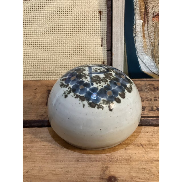 1970s Vintage Handmade Mid Century Modern Style Paper Weight Sculpture With Floral Motif For Sale - Image 4 of 8