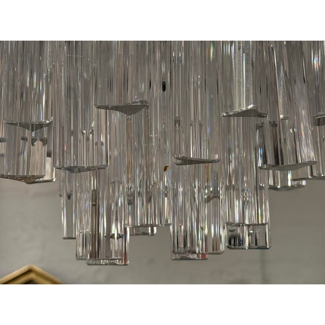 Underwriters Laboratories Vintage Crystal Cascade Chandelier Attributed to Venini. For Sale - Image 10 of 12