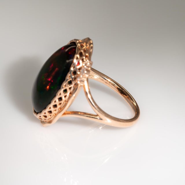 Black 8.6Ct Black Opal Ring With Natural Diamond Accents: Solid 14k Gold, Size 6.75 For Sale - Image 8 of 8