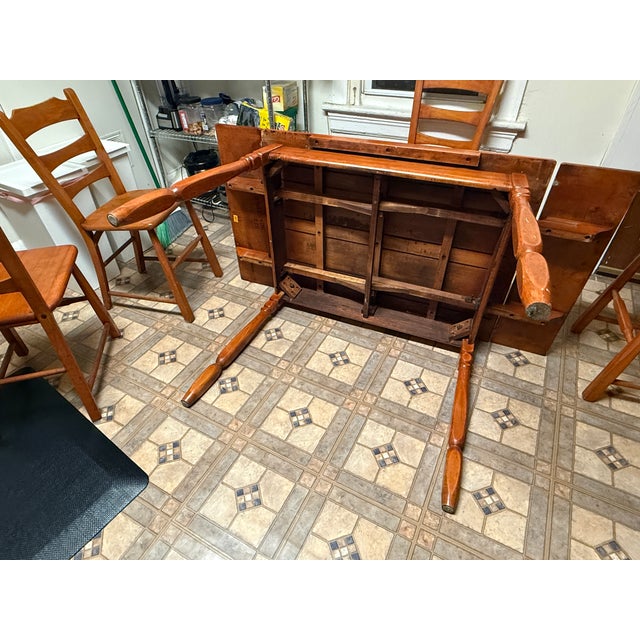 Mid-Century Modern 1930s Solid Wood Expandable Table and Chairs For Sale - Image 3 of 4