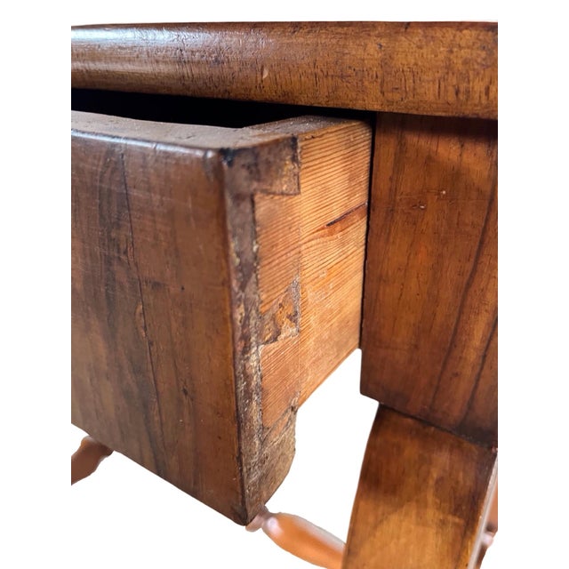 Carlo X Italian Walnut Side Table, 1820s For Sale - Image 4 of 16
