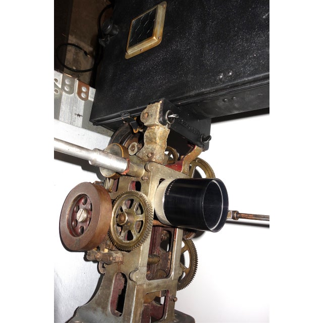 1900 - 1909 1906 Power's Cameragraph 35MM Hand Crank Movie Projector Artifact Display Sculpture For Sale - Image 5 of 9