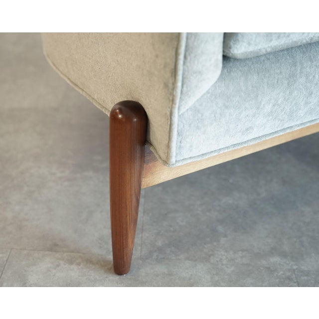 Wood Tripod Barrelback Lounge Chairs in Greige Linen, C. 1950s For Sale - Image 7 of 8