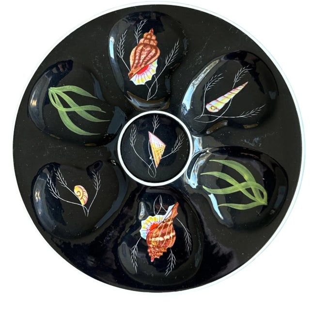 Extremely Rare Set of 8 Henriot Quimper Black Faïence Oyster Plates, Hand-Painted Shell Motif, France c.1950s For Sale In Los Angeles - Image 6 of 13