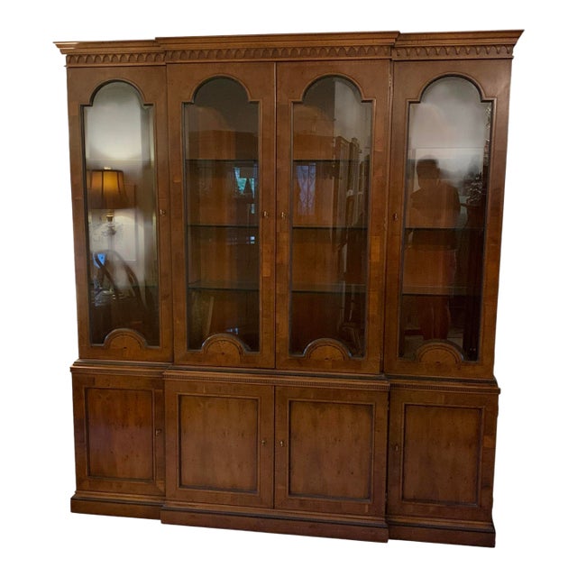 Henredon 18th Century Portfolio Georgian Lighted China Cabinet For Sale
