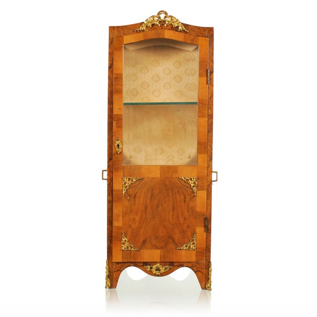 This French Sedan Chair is actually a gorgeous petite Vitrine. Perfect for displaying your prized pieces of jewelry or an...