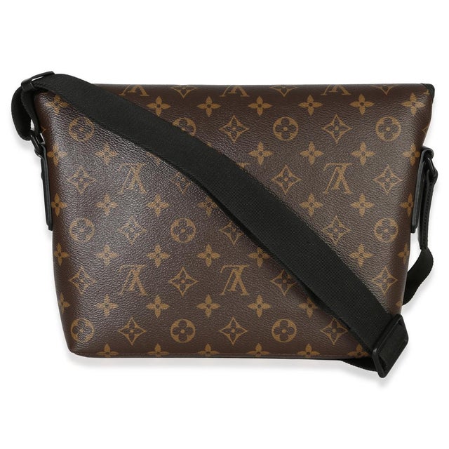 Louis Vuitton Monogram Macassar Canvas Magnetic Messenger For Sale - Image 4 of 7