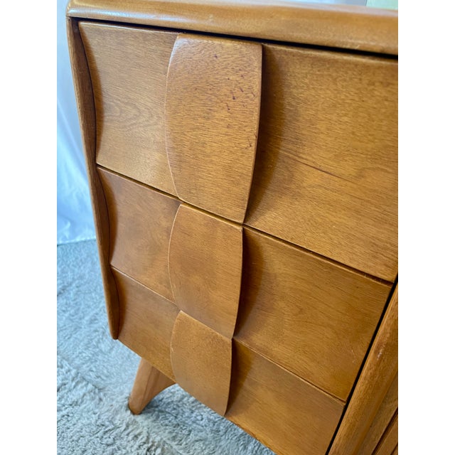 1950s 1950s Heywood Wakefield Kohinoor Vanity & Mirror For Sale - Image 5 of 12