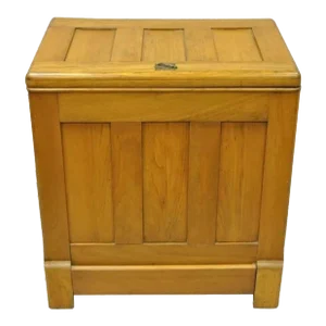 Late 19th Century Antique Gibson Refrigerator Co. Victorian Small Oak Wood Ice Box Ice Chest