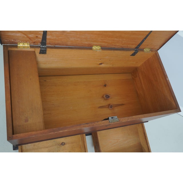 19th Century Antique Pennsylvania Dutch Painted Blanket Chest For Sale - Image 5 of 18