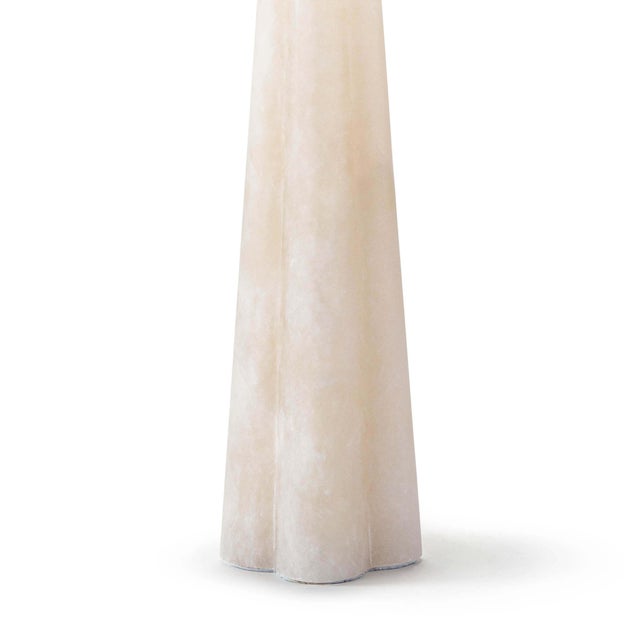 Regina Andrew Quatrefoil Alabaster Table Lamp Small For Sale In Detroit - Image 6 of 9