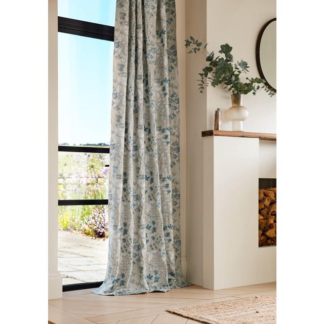 Timeless beauty meets an endless summer in Onni‚Äôs pretty clover strewn meadow. A hand stitched feel alludes to its...