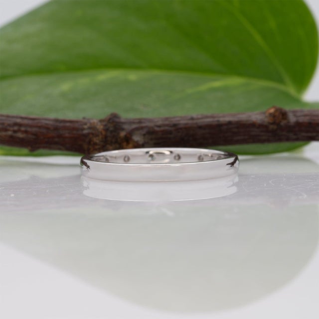 Silver Earth Mined Diamonds Band Ring in Solid 14k Gold – Stackable Minimalist Jewelry, Size 6.75 For Sale - Image 8 of 9
