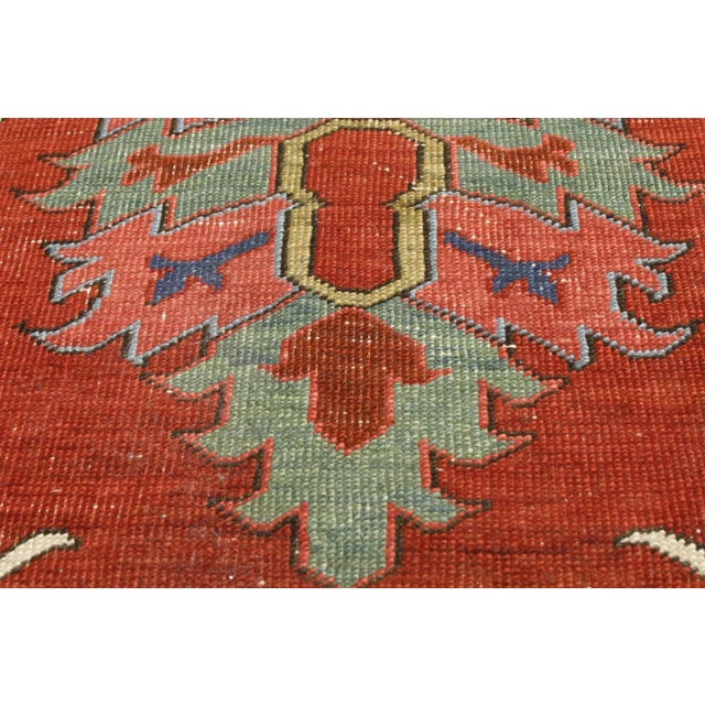 Early 20th Century Oversized Antique-Worn Persian Serapi Rug - 13'00 X 19'10 For Sale In Dallas - Image 6 of 7