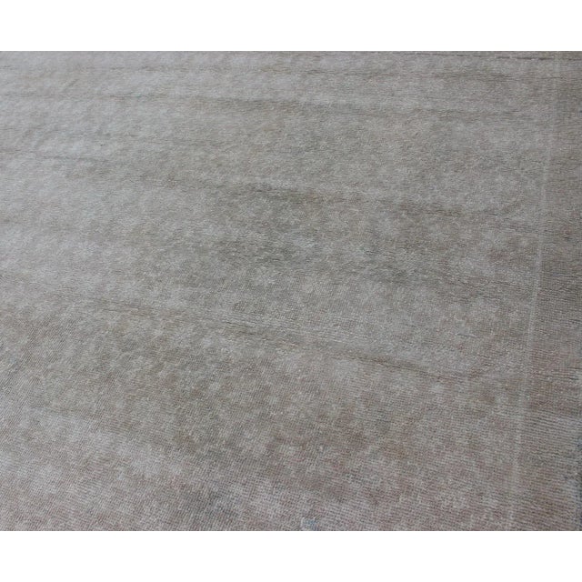 Mid 20th Century Vintage Turkish Rug With Small-Scale Repeating Pattern and Modern Design For Sale - Image 9 of 13