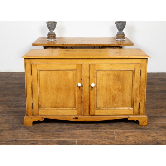 French 19th Century Pine Buffet with Two Doors and Carved Ogee Bracket Feet For Sale - Image 4 of 11