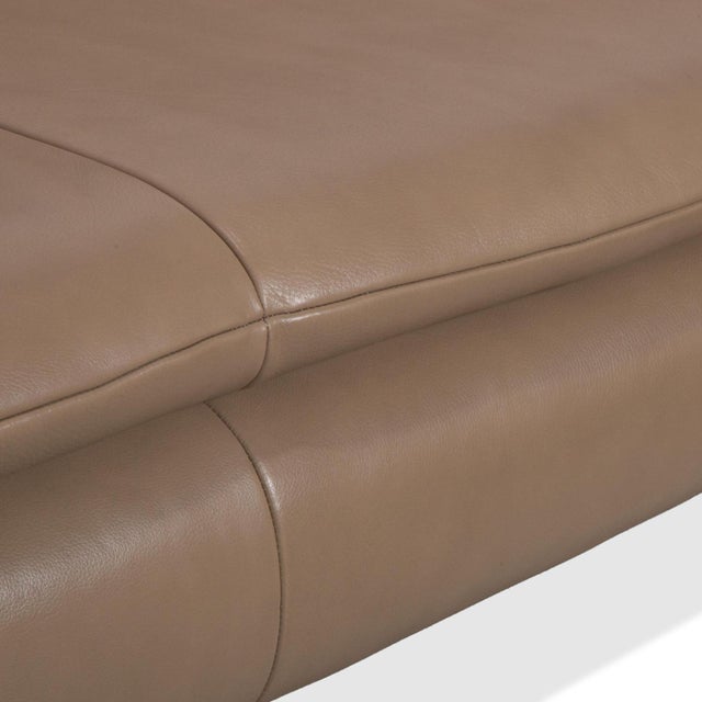 Light Brown Leather Rodrigo Corner Sofa with Manual Function from Contur For Sale - Image 6 of 15