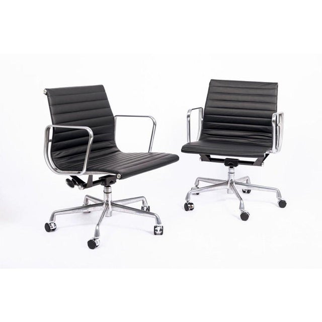 Eames Herman Miller Black Leather Office Chair Thin Pad Aluminum Group For Sale - Image 11 of 11
