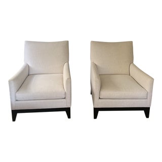 Oyster Linen Newly Upholstered 1296 Lee Industries Club Chairs – a Pair For Sale