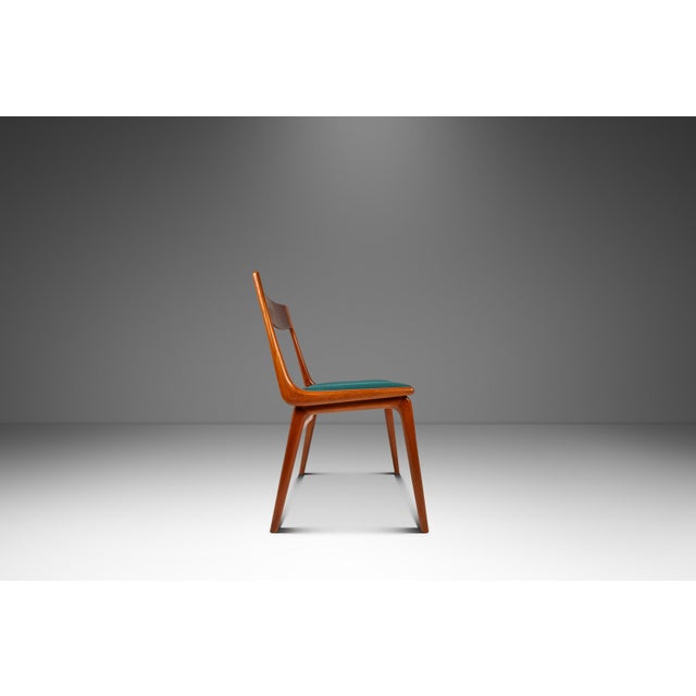 Brown Danish Mid-Century Modern Model 370 Boomerang Dining Chair / Desk Chair Attributed to Alfred Christensen for Slagelse Møbelværk, Denmark, C. 1960's For Sale - Image 8 of 18