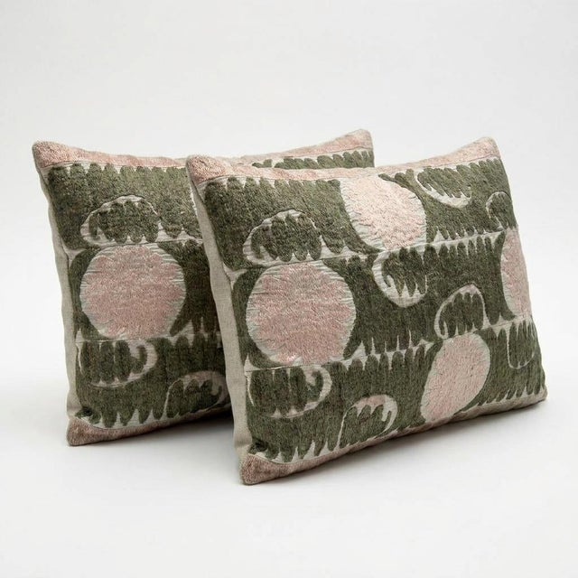 Mid-Century Modern Hand Embroidered Suzani Lumbar Pillow Cover 18'' X 24'' - Set of Two For Sale - Image 3 of 5