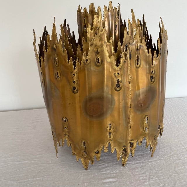 Brass Vintage Tom Green for Feldman Lighting Brutalist Flame Brass Chandelier Light Fixture For Sale - Image 8 of 12