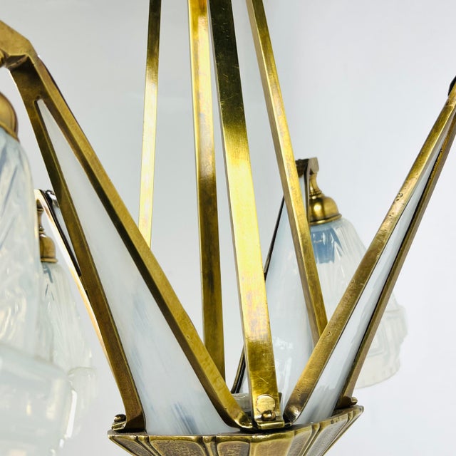 1930s 1930s French Art Deco Milk Glass Chandelier For Sale - Image 5 of 12