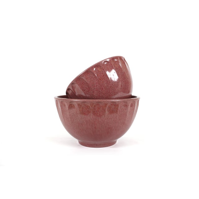 Nice set of 2 melamine confetti mixing bowls by Boonton Ware. Thumbprint edition. 4 and 2 quart sizes. Large bowl is in...