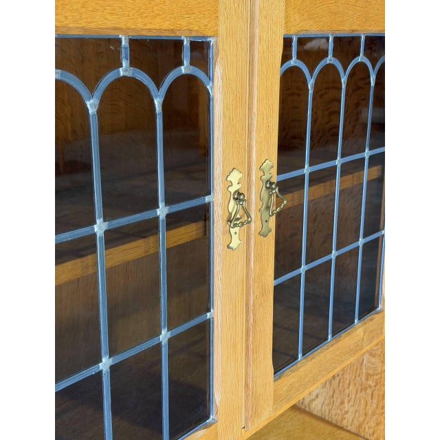 Licentia Møbler Oak Glass Bookcase With Scalloped Edges Danish Mid-Century Modern 1970s For Sale - Image 11 of 11