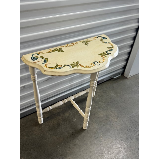 1960s Matching Set Hand Painted Dresser and Two Bedside Tables, 3 Pieces For Sale In Lexington, KY - Image 6 of 10