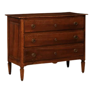 Italian 1820s Serpentine Front Walnut Commode with Three Drawers