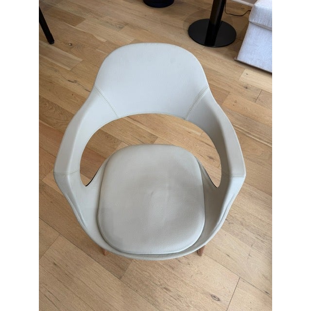 Mid-Century Modern Enrico Pellizzoni “Frenchkiss” Leather Low-Back Accent Chair Attributed to Stefano Bigi For Sale - Image 3 of 4