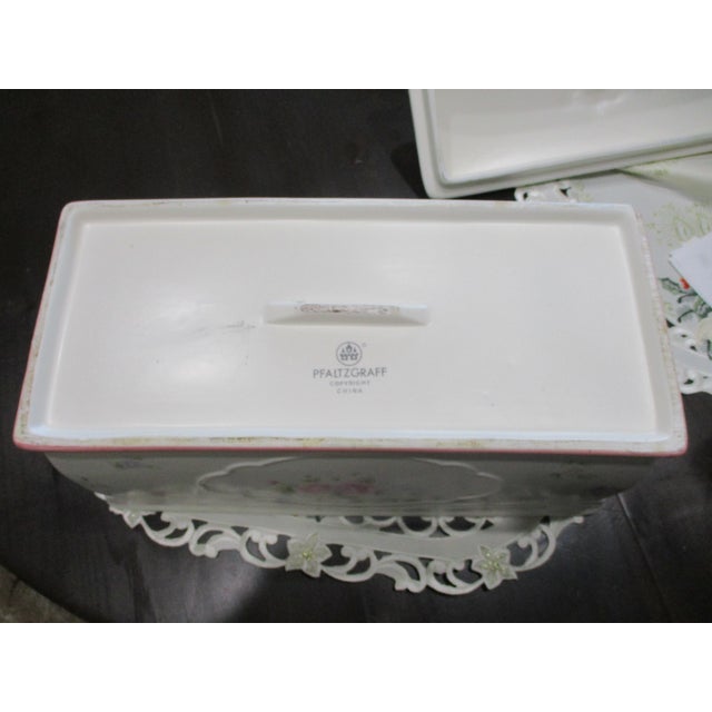 Vintage Pfaltzgraff Tea Rose Ceramic Bunny Bread Box & Lid Excellent Condition For Sale - Image 9 of 12