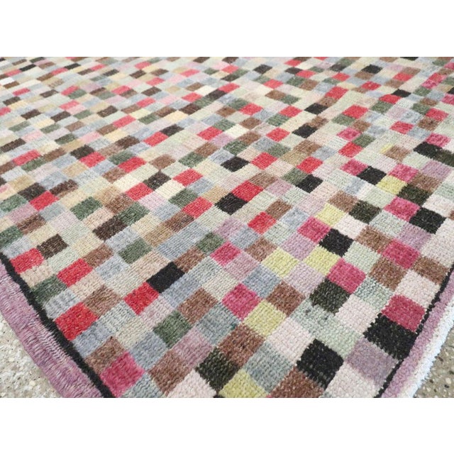 Textile Galerie Shabab Collection Mid-20th Century Turkish Anatolian Accent Rug For Sale - Image 7 of 9