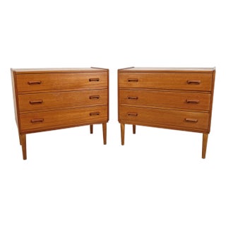 C. 1960s Carl Aage Skov for Munch Mobelfabrik Teak Three Drawer Chests - A Pair For Sale