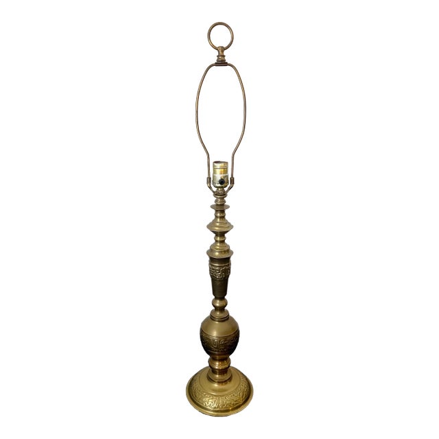 Mid 20th Century Brass Asian Chinoiserie Style Table Lamp For Sale