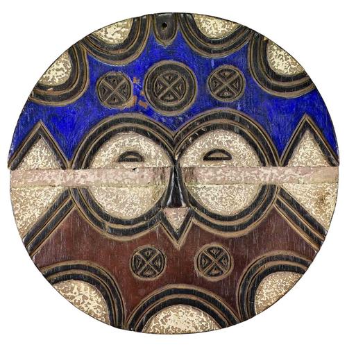 Vintage Mid-20th Century Handcrafted African Mask in Wood For Sale - Image 5 of 5