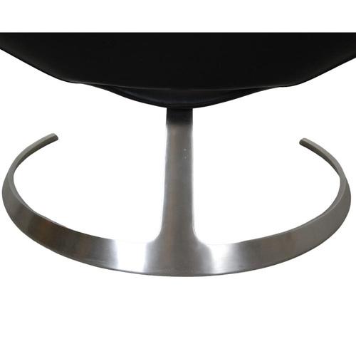 Fabricius and Kastholm Scimitar chair upholstered in black leather and with a frame of steel. The chair is from around the...