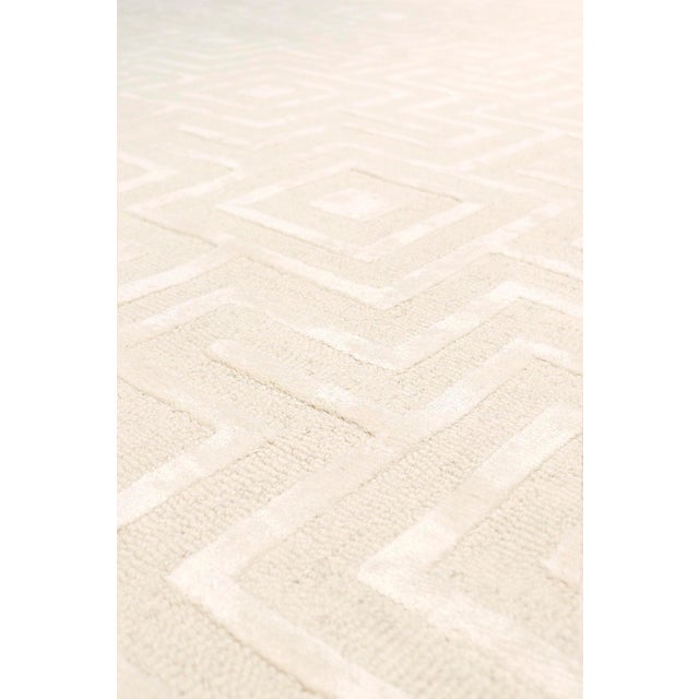 Transitional Edgy Hand-Tufted Ivory Area Rug- 7' 9'' X 9' 9'' For Sale - Image 3 of 6