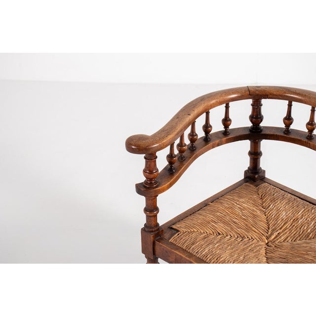 Wood Antique Walnut Corner Chair with Spindle Back and Straw Seat, 1890s For Sale - Image 7 of 12