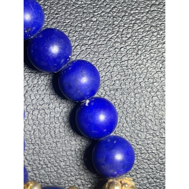 Gemstone Necklace Blue Lapis Lazuli and White Pearl Beads With Gold-Tone Accents, Vintage Mid Century Modern. For Sale - Image 4 of 5