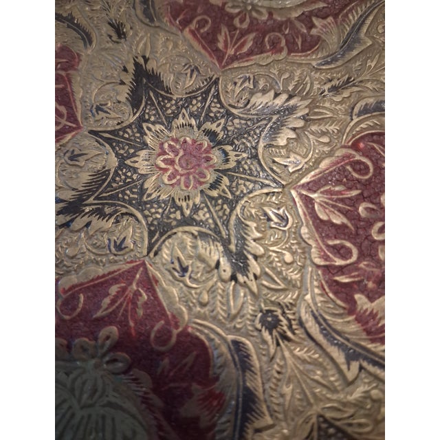 F-004, Mid-Century Indo-Persian Etched Brass Wall Plate With Crimson Lacquer For Sale In Tampa - Image 6 of 12