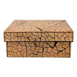 R & Y Augousti Coquille D’Oeuf Eggshell Inlay Decorative Box For Sale