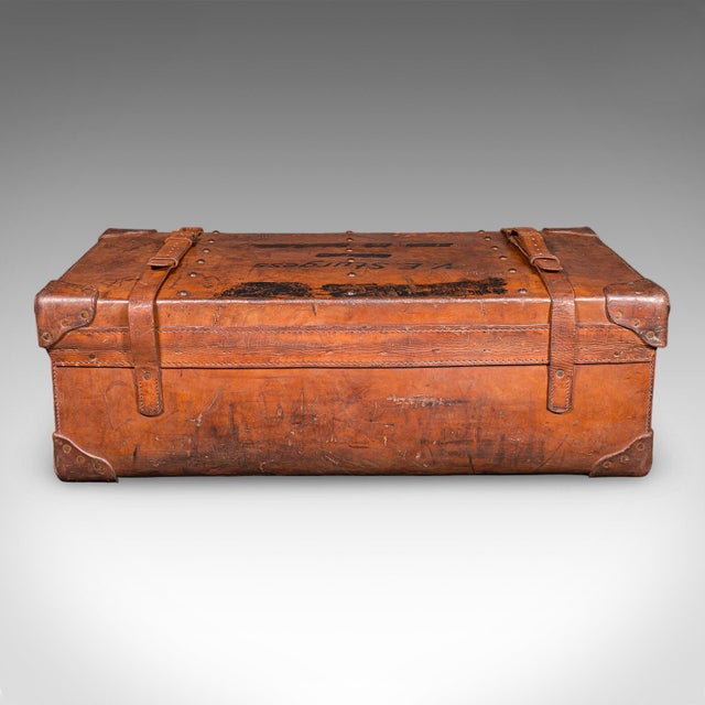 1900 - 1909 Large Antique Trunk Case, English, Leather, Suitcase, Shop Display, Edwardian For Sale - Image 5 of 12