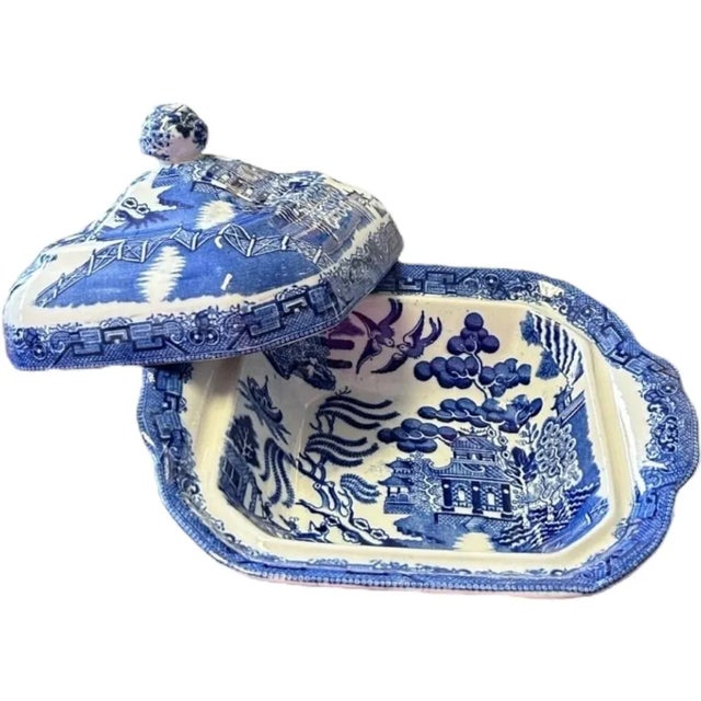 Vintage Baker & Co. “Blue Willow” Covered Casserole/Vegetable Bowl With