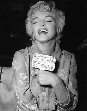 1954 Marilyn Monroe for "The Seven Year Itch" Hair, Makeup and Costume Test (20x24 Canvas)