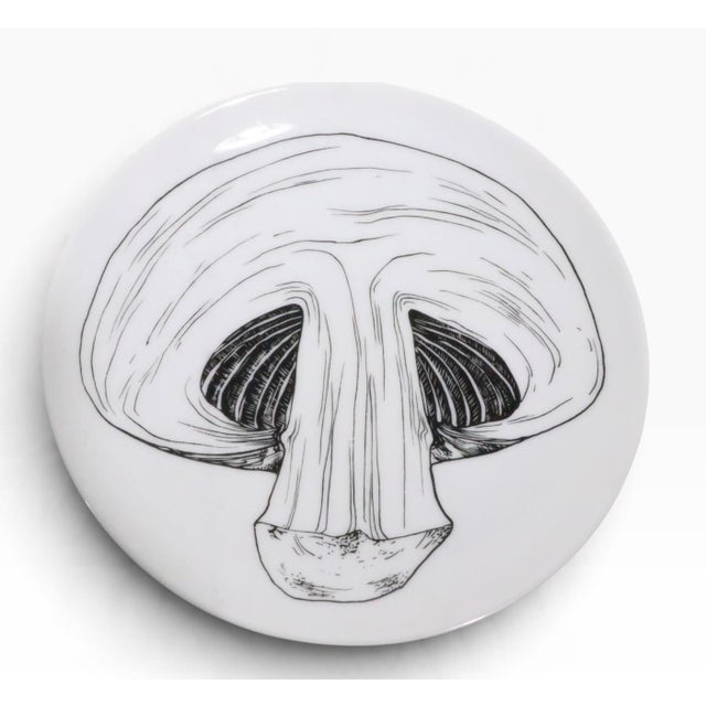 Mid 20th Century Set of Five Graphic Porcelain Heinrich & Co. H&c Selb Bavaria Vegetable Plates For Sale - Image 9 of 12
