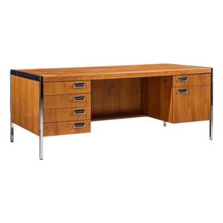 Florence Knoll Style Mid Century Chrome and Walnut Executive Desk For Sale