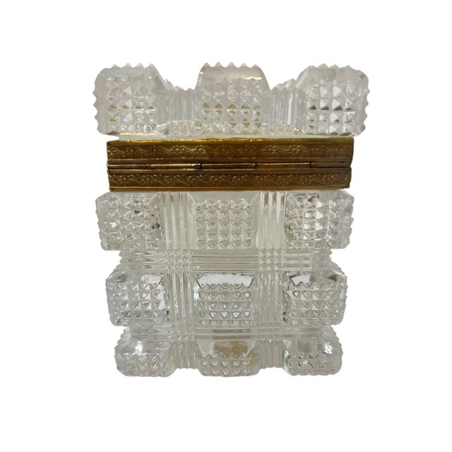 French Faceted Cut Crystal Box With Brass Mounts For Sale - Image 4 of 4