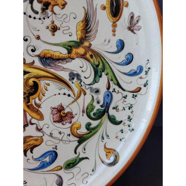 Ceramic Antique Italian Renaissance Raffaellesco Grotteschi Majolica Wall Charger For Sale - Image 7 of 11